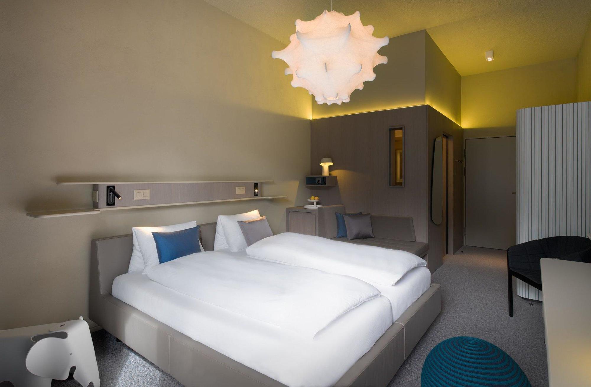 Badehotel Belvair Scuol Exterior photo