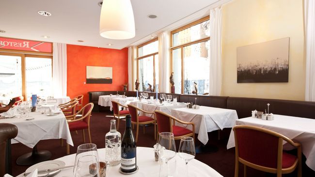 Badehotel Belvair Scuol Restaurant photo